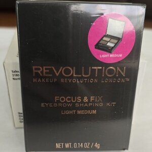 Makeup Revolution ~ Eyebrow Shaping Kit ~ Shade Light Medium